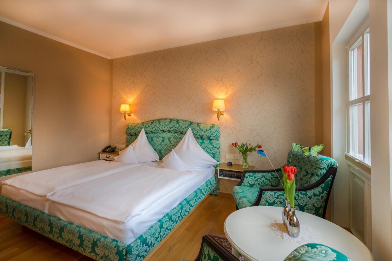Schlosshotel Kurfuerstliches Amtshaus Dauner Burg Екстер'єр фото