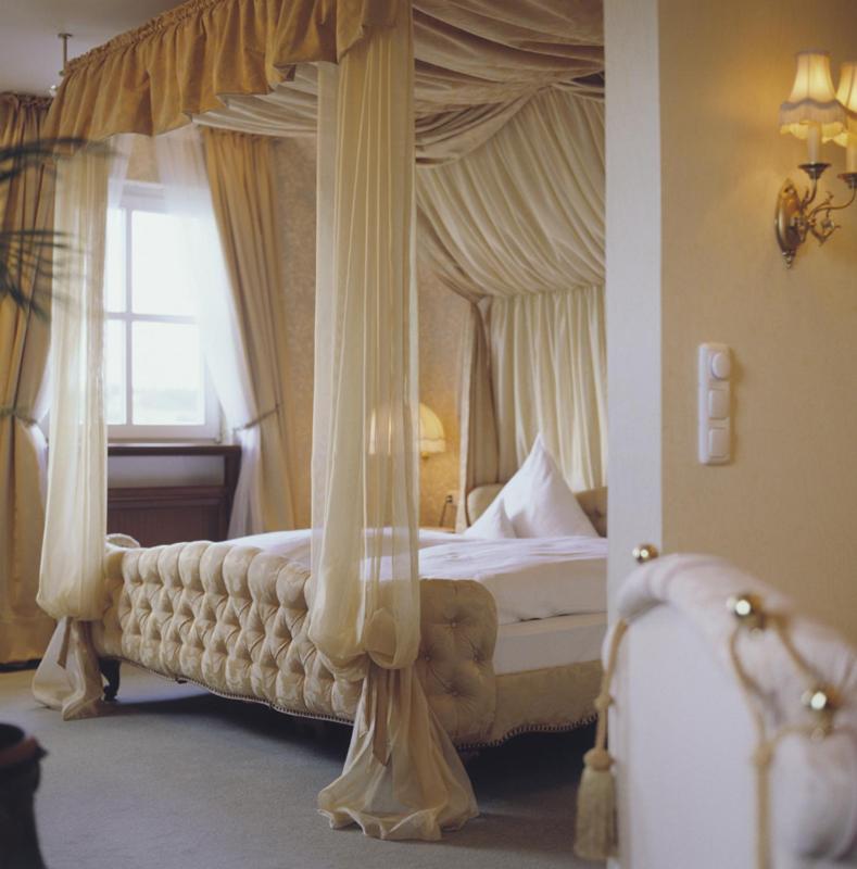 Schlosshotel Kurfuerstliches Amtshaus Dauner Burg Екстер'єр фото